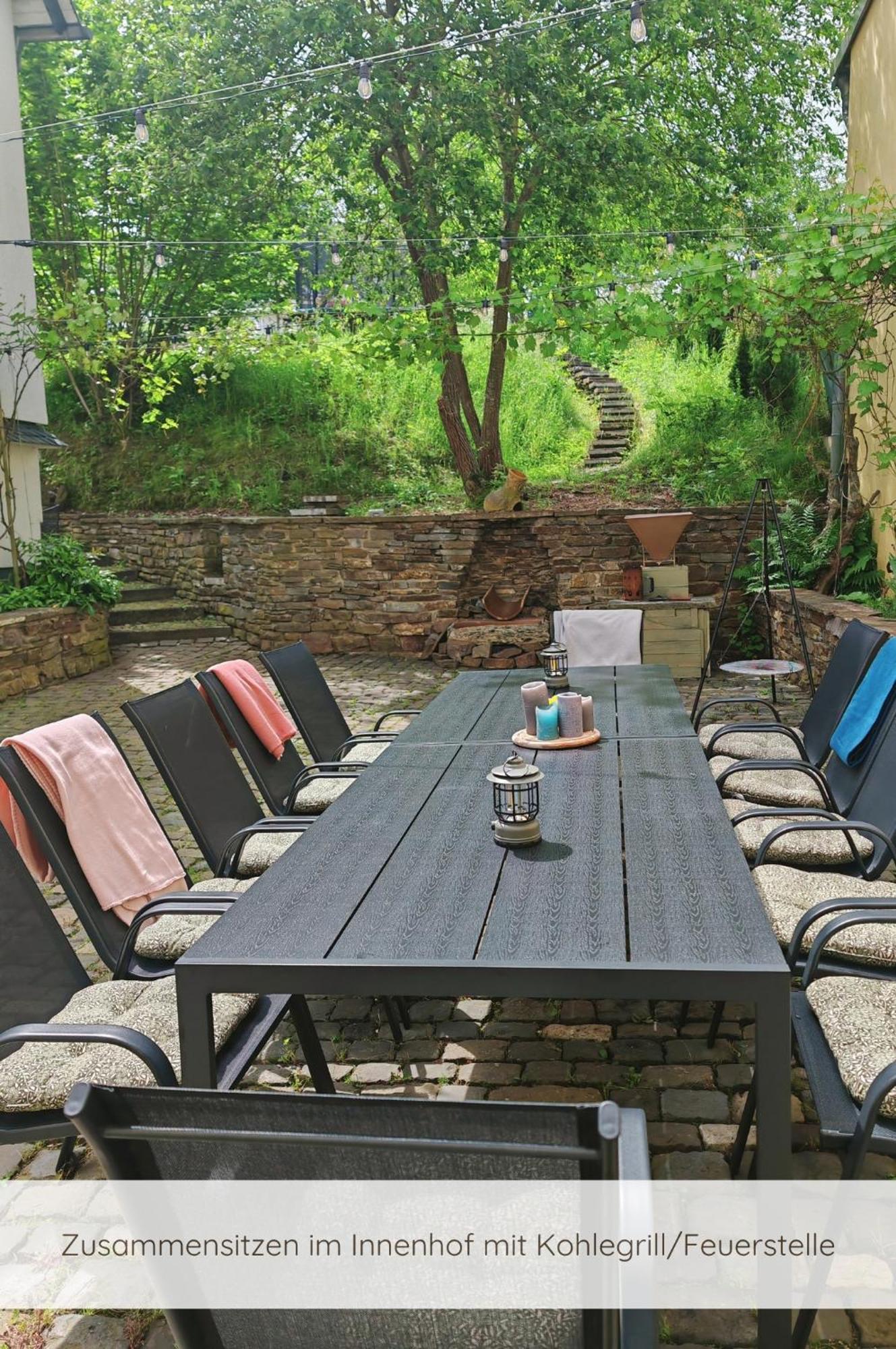 Hofgut Eveshausen - Das Ferienhaus In Der Natur Fuer Familien Und Gruppen Dommershausen Exterior photo